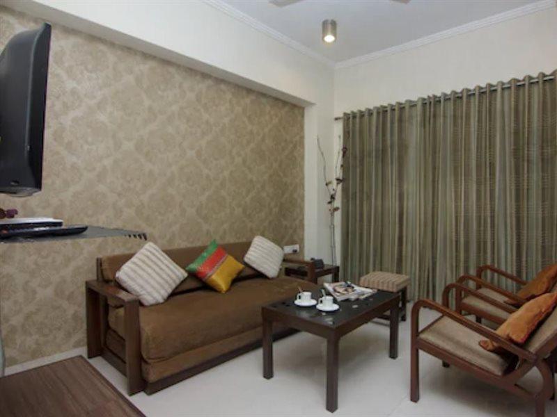 Hotel Chandralok Lonavala Ngoại thất bức ảnh