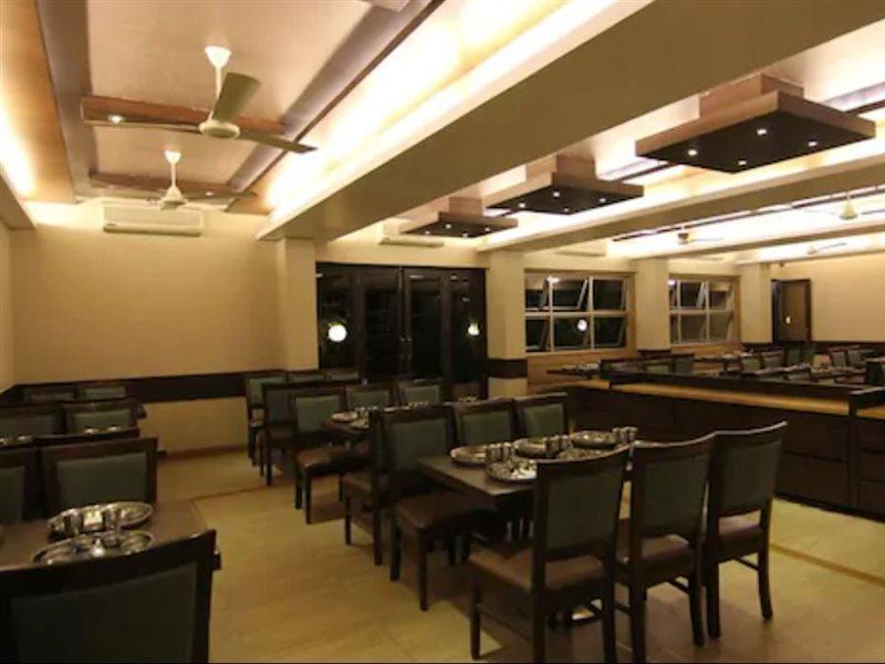 Hotel Chandralok Lonavala Ngoại thất bức ảnh