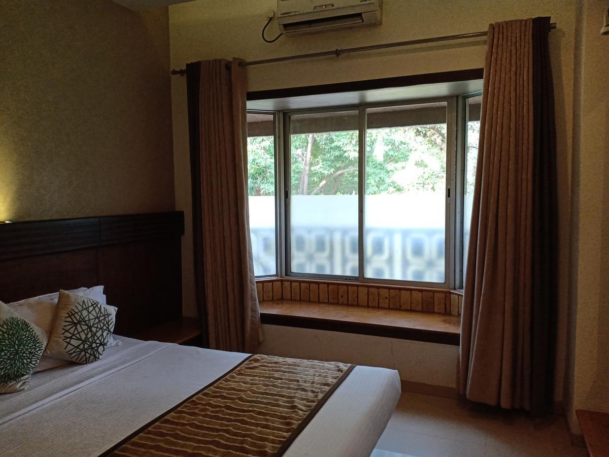 Hotel Chandralok Lonavala Ngoại thất bức ảnh