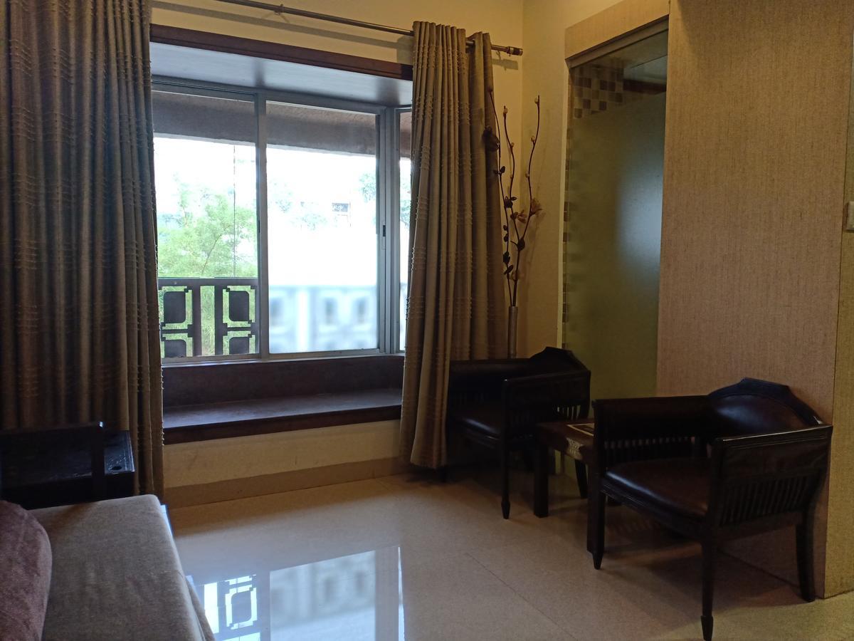 Hotel Chandralok Lonavala Ngoại thất bức ảnh
