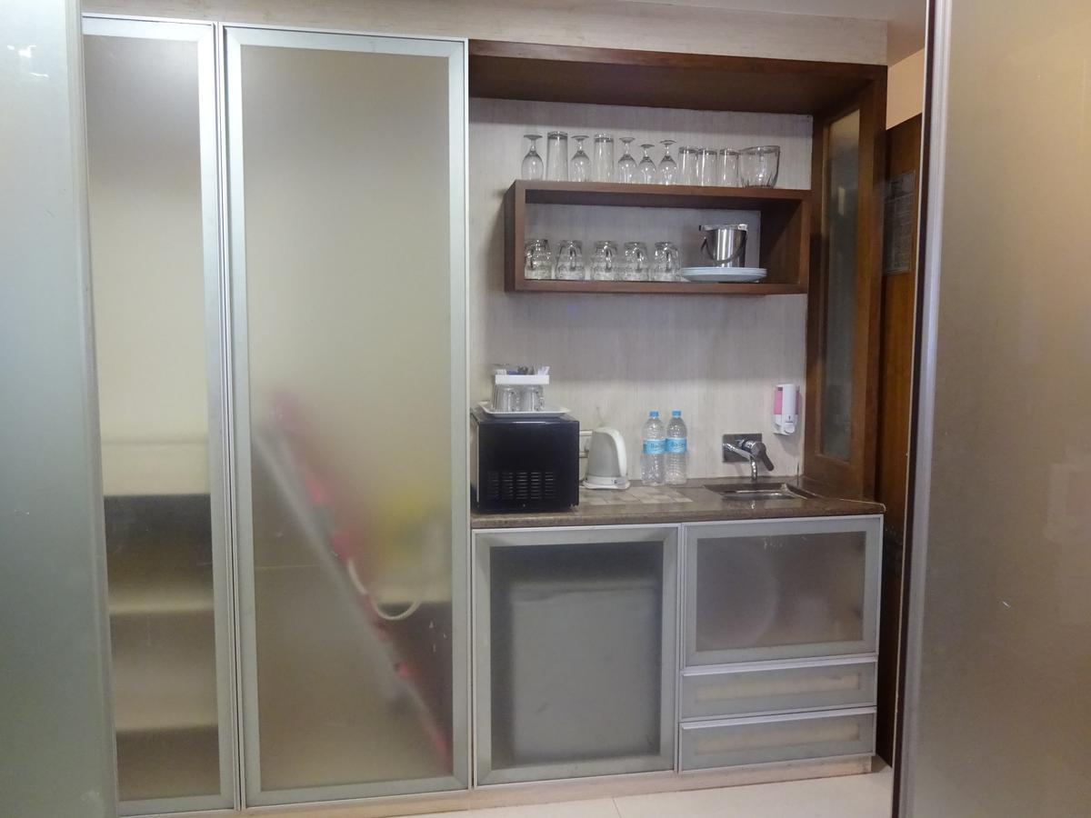 Hotel Chandralok Lonavala Ngoại thất bức ảnh