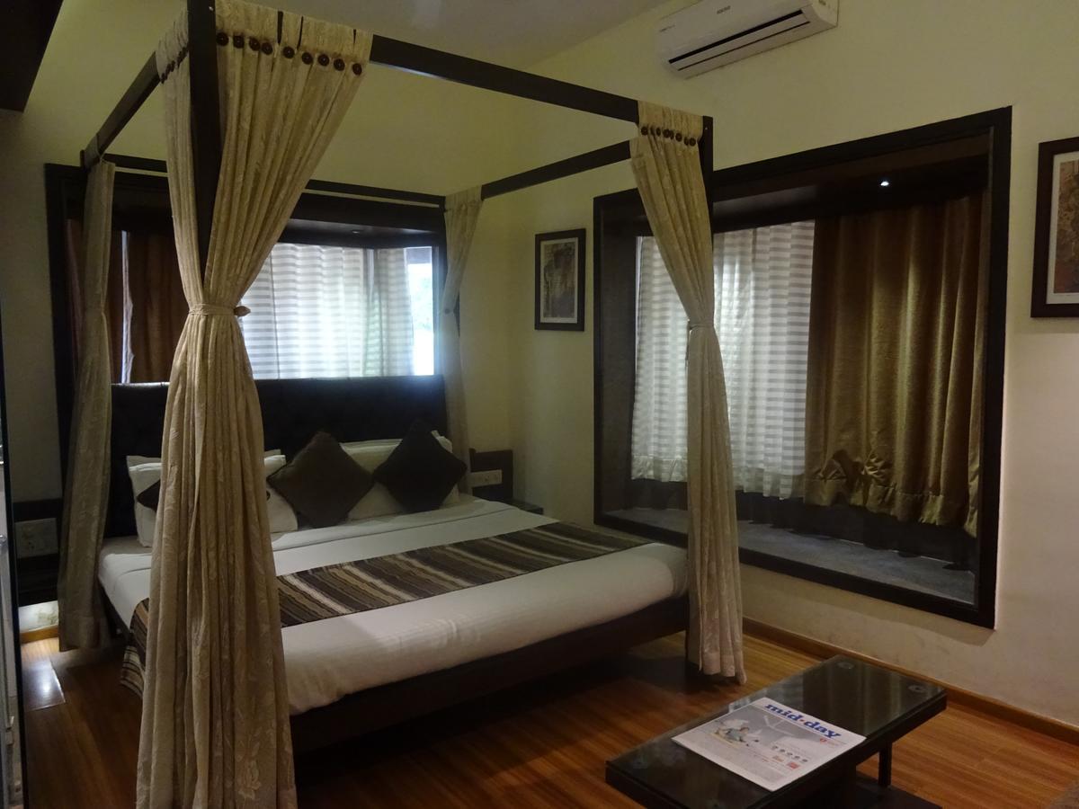 Hotel Chandralok Lonavala Ngoại thất bức ảnh