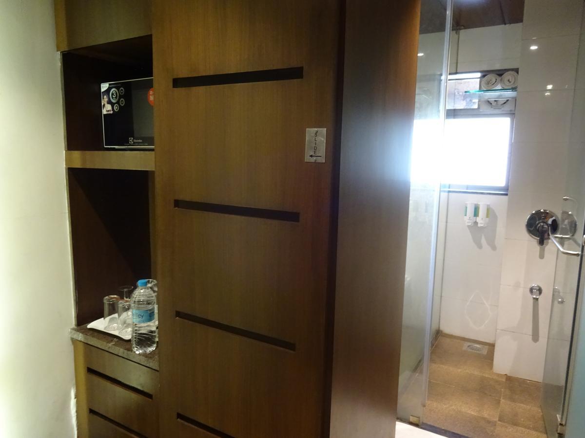 Hotel Chandralok Lonavala Ngoại thất bức ảnh