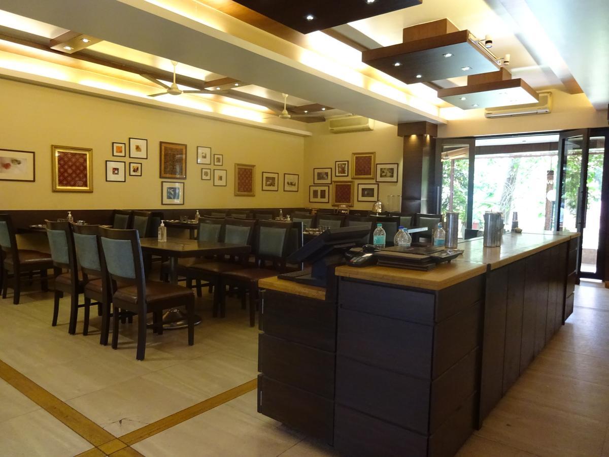 Hotel Chandralok Lonavala Ngoại thất bức ảnh